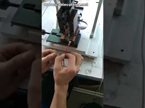 قالب تجعيد الأطراف (Terminal Crimping) – ماكينة تجعيد الأسلاك مع شفرات دقيقة