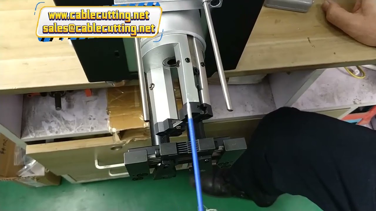 Semi-Automatic Servo Motor Coaxial Wire Rotary Twisting Stripping Machine
