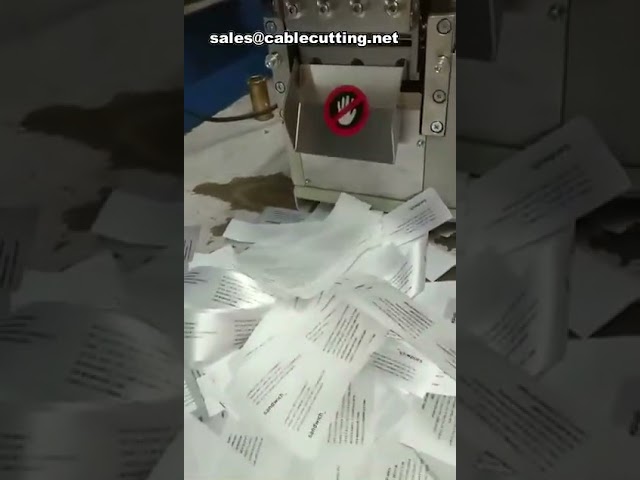 ماكينة قص وختم الأنسجة المنسوجة - آلة قطع وحواف الأنسجة