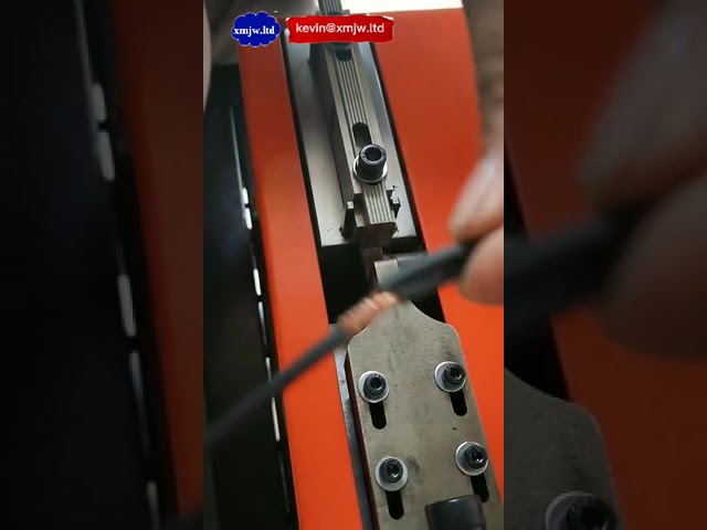 آلة لحام نقطي بالموجات فوق الصوتية لتجميع أسلاك النحاس والكابلات المعدنية