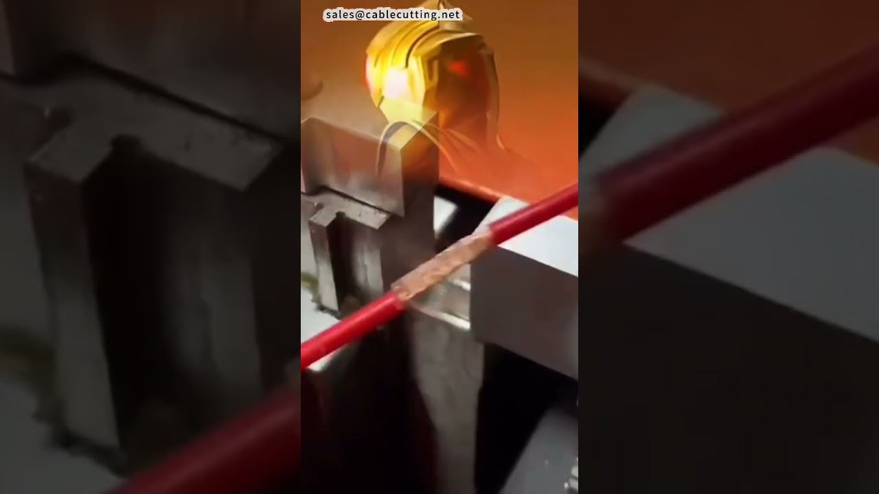 مقطع مضحك: ألترامان يشتري ماكينة لحام فوق صوتي #مصنع #ماكينة #cnc