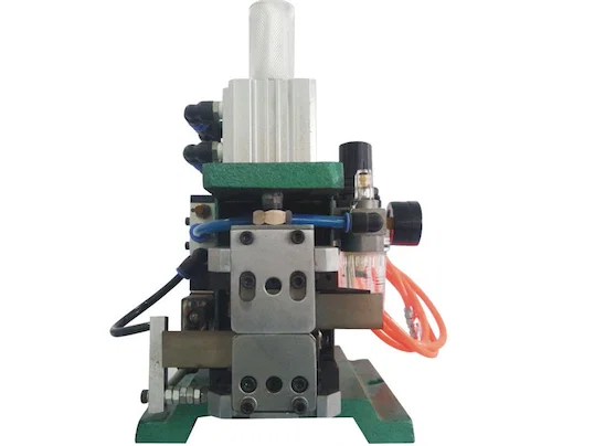 آلة تعرية ولف أسلاك متعددة النواة WPM-4F+T